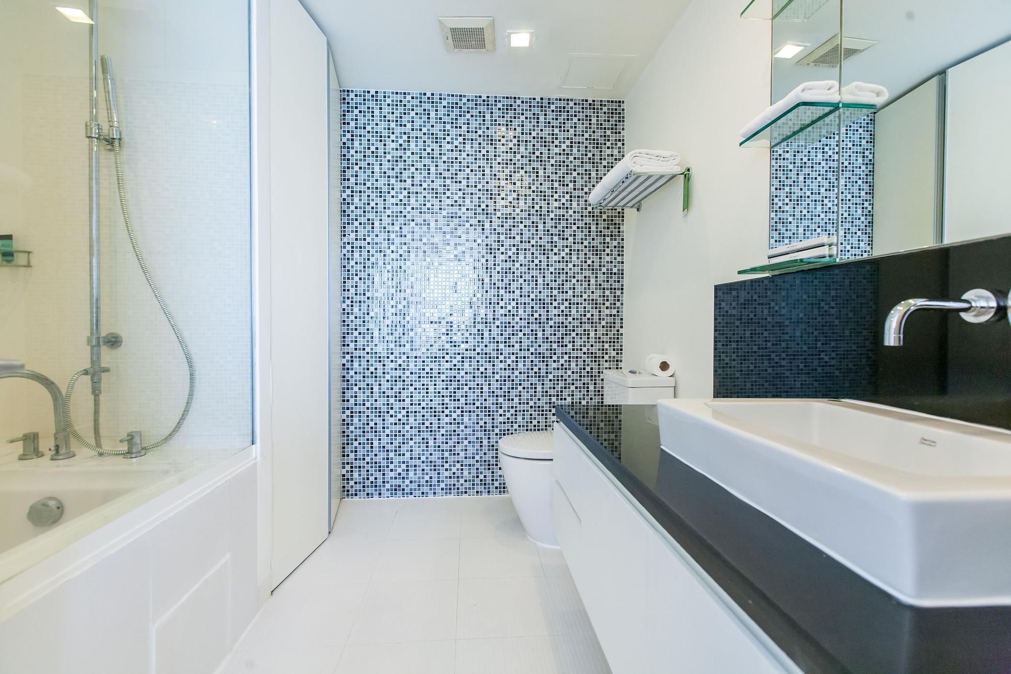 Oakwood Sukhumvit 24