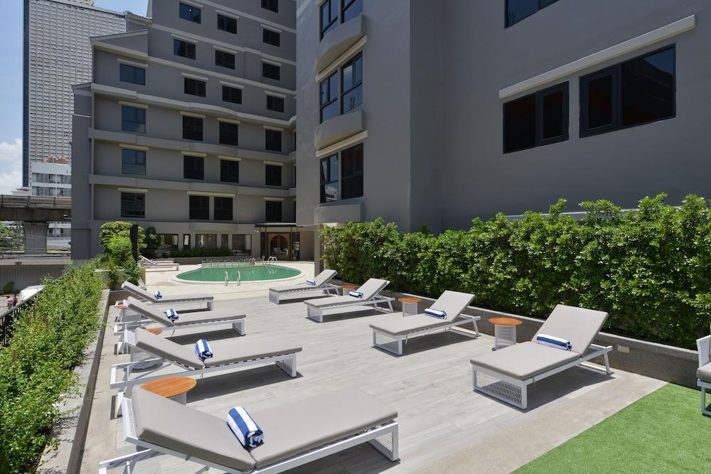Oakwood & Hotel 4*