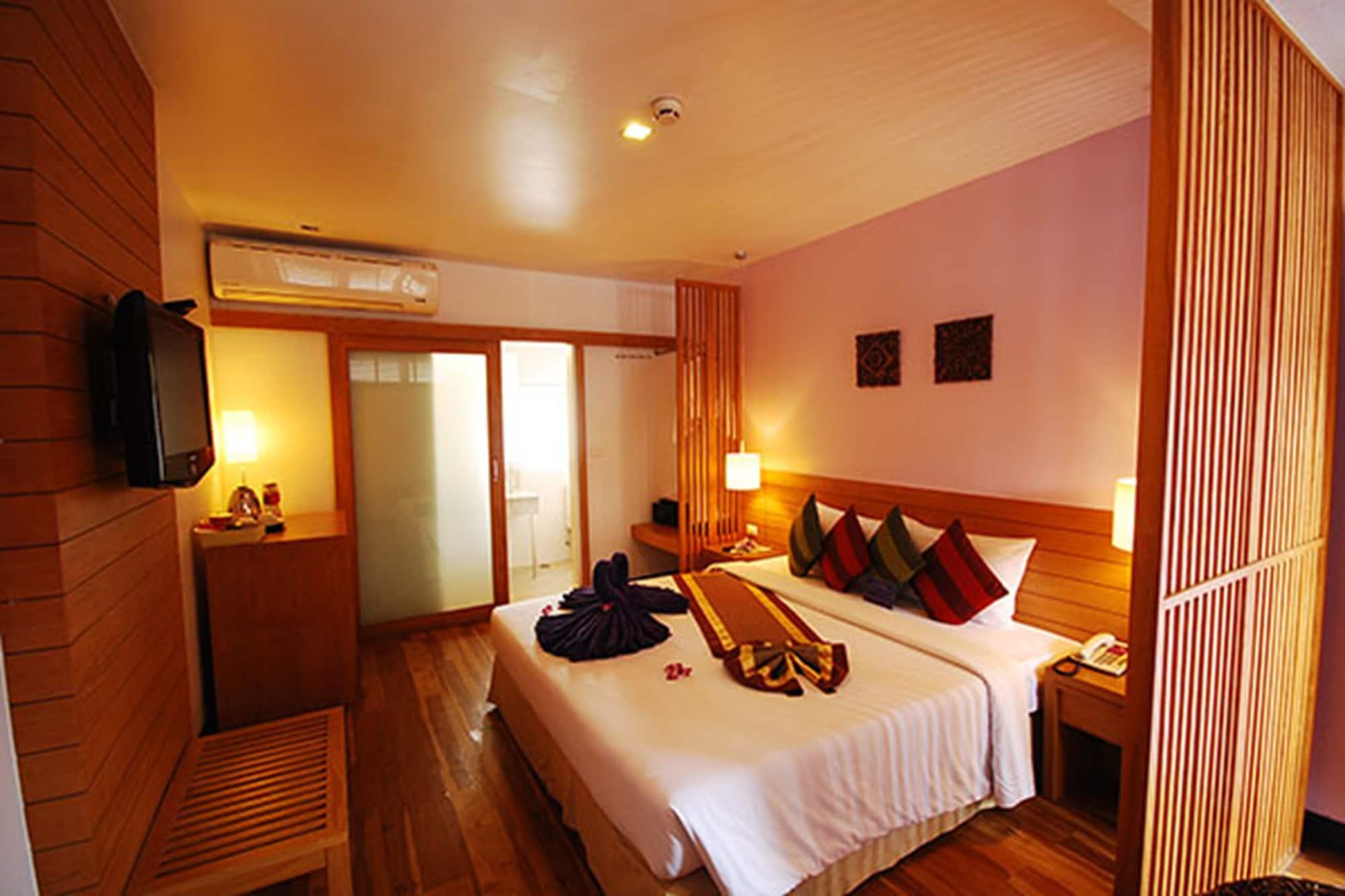 The Embassy Sathorn Hotel 3*