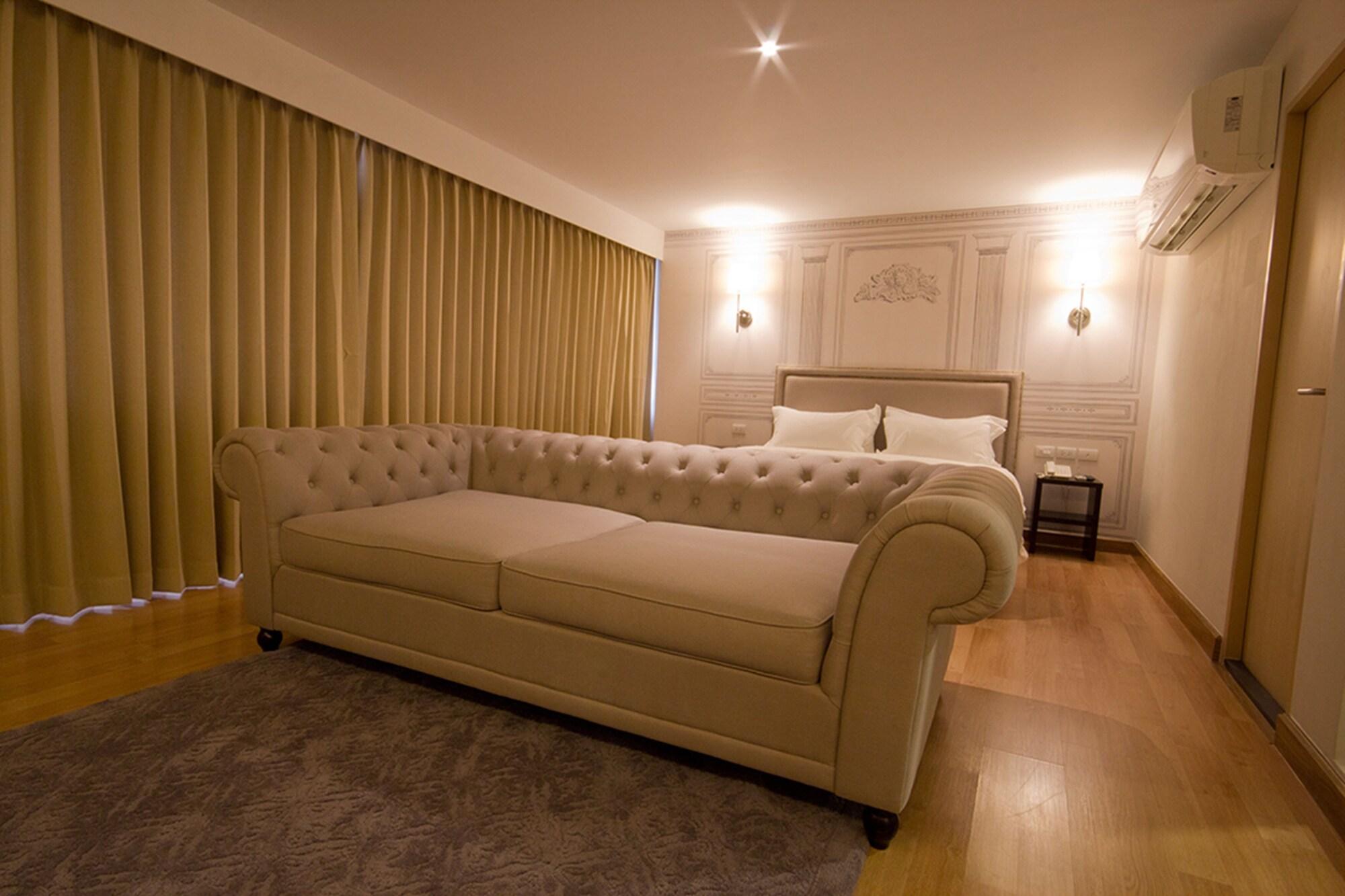 Hotel Thee By Th District 