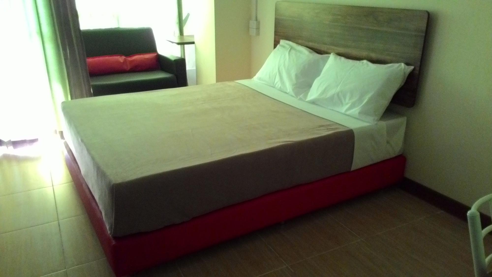 Ac Sport Village Penginapan 3*