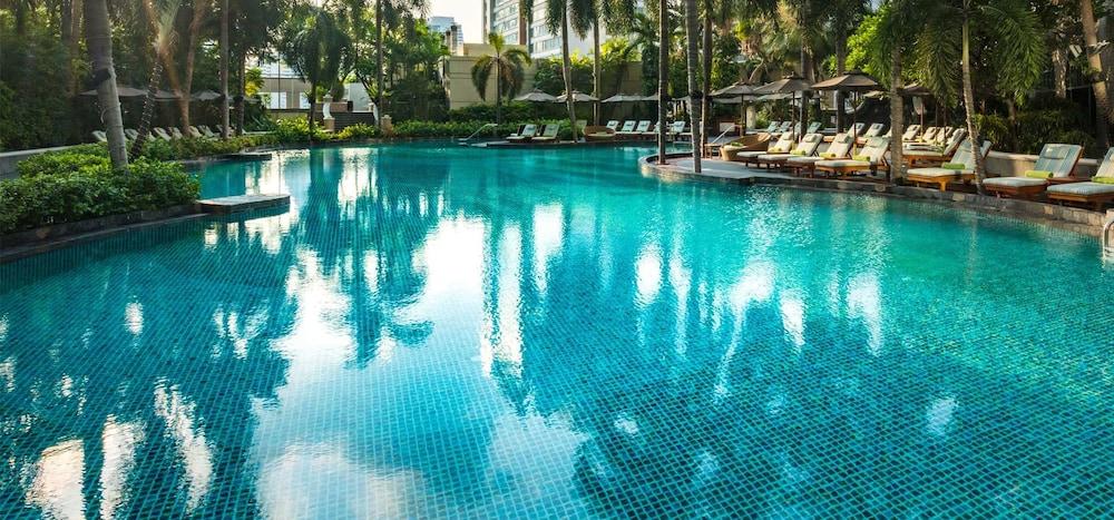 Hotel Conrad Residences 5*