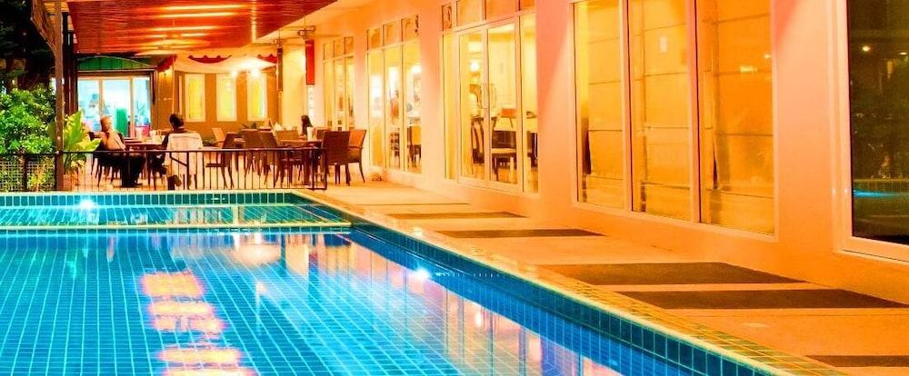 Hotel Sinsuvarn Airport