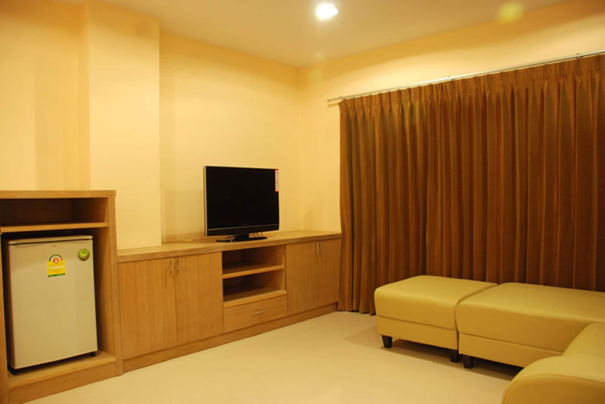Metro Point Hotel