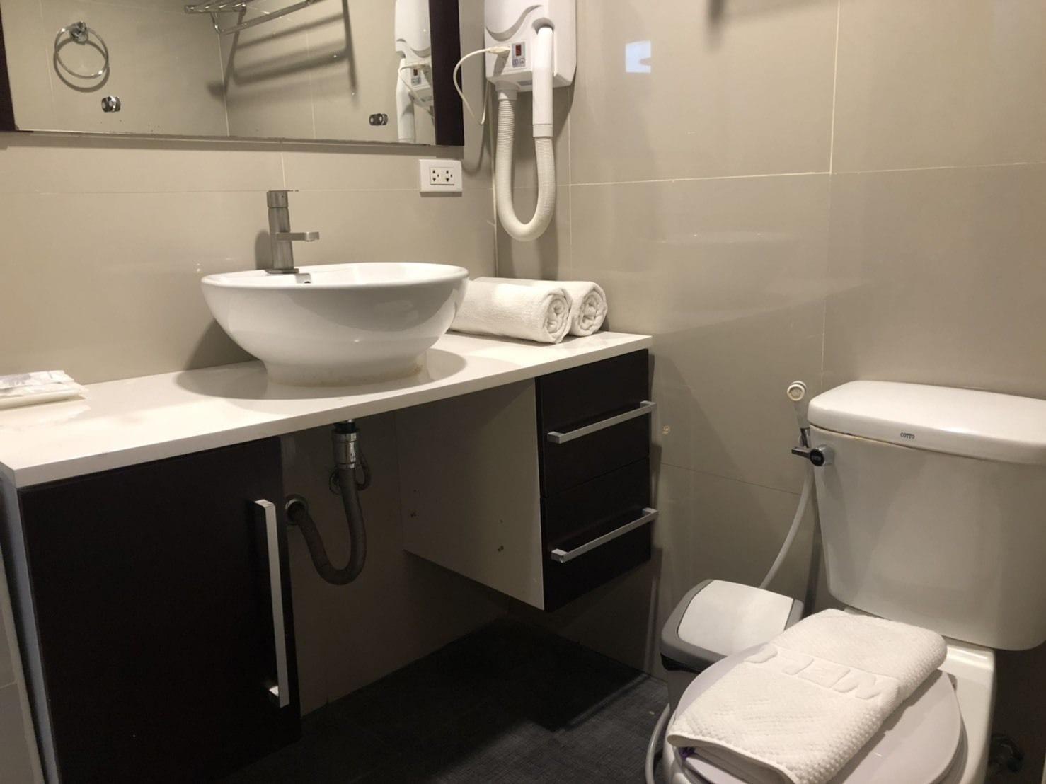 Ratchada Point Hotel 3*