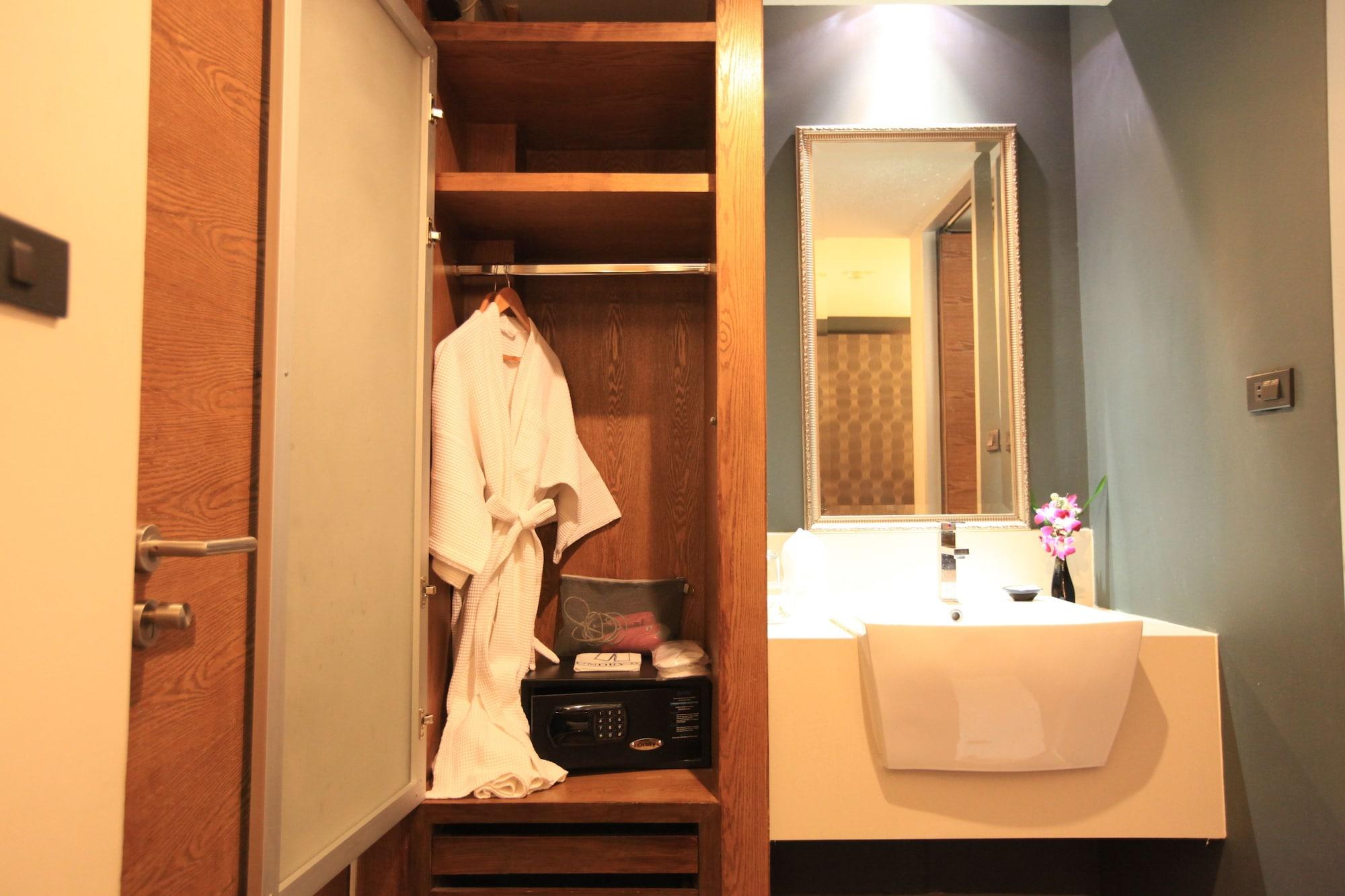 Siam Swana Hotel
