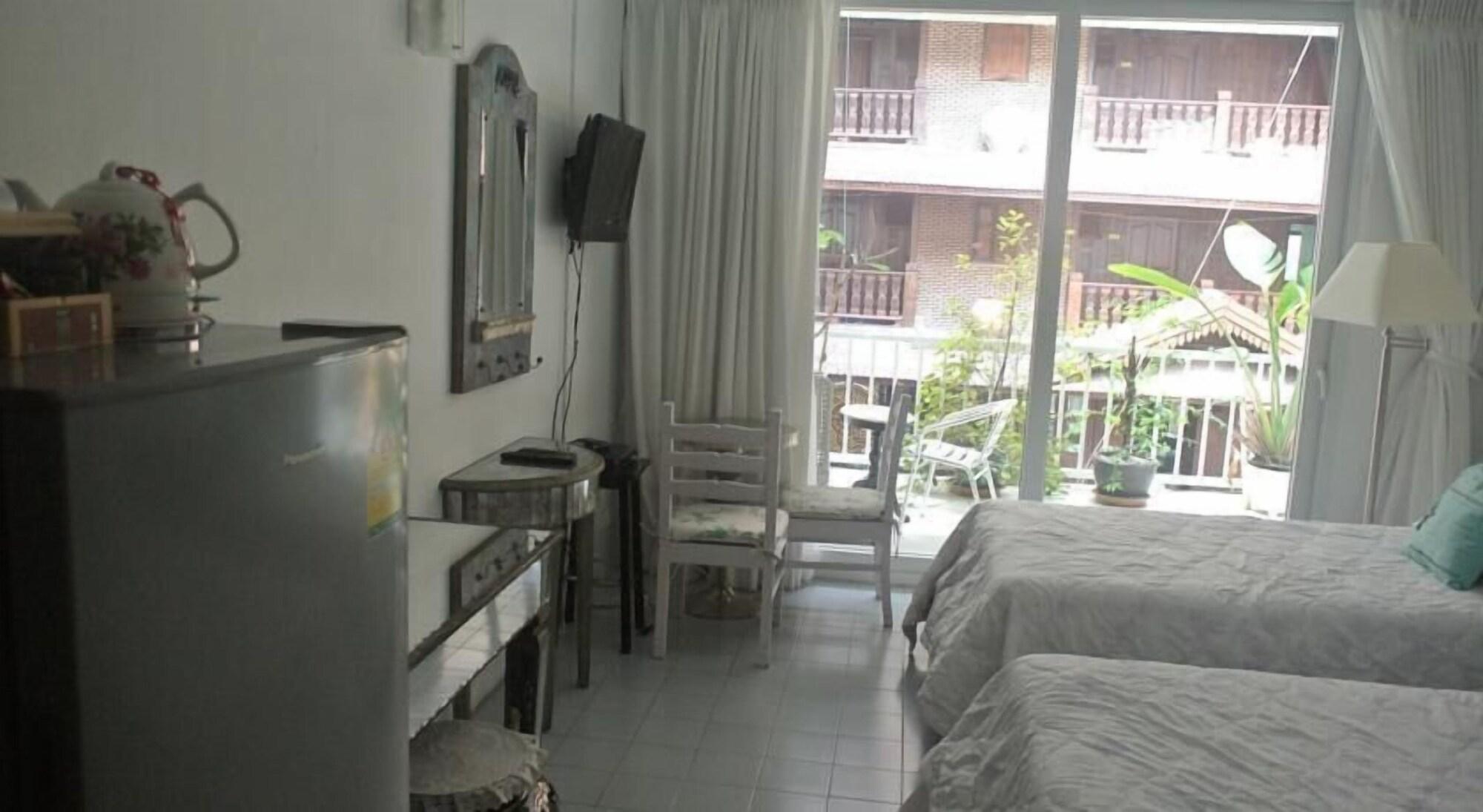 Oriental Smile Bed & Breakfast 2*