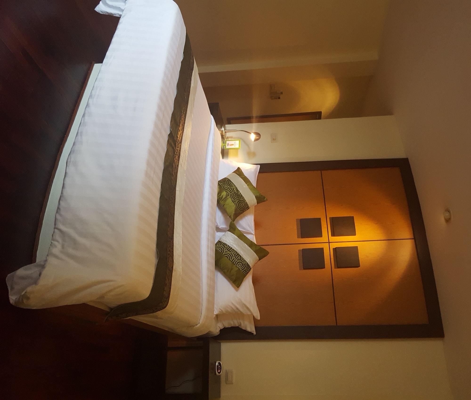 Icheck Sukhumvit 19 - Sha Certified 3* Bangkok