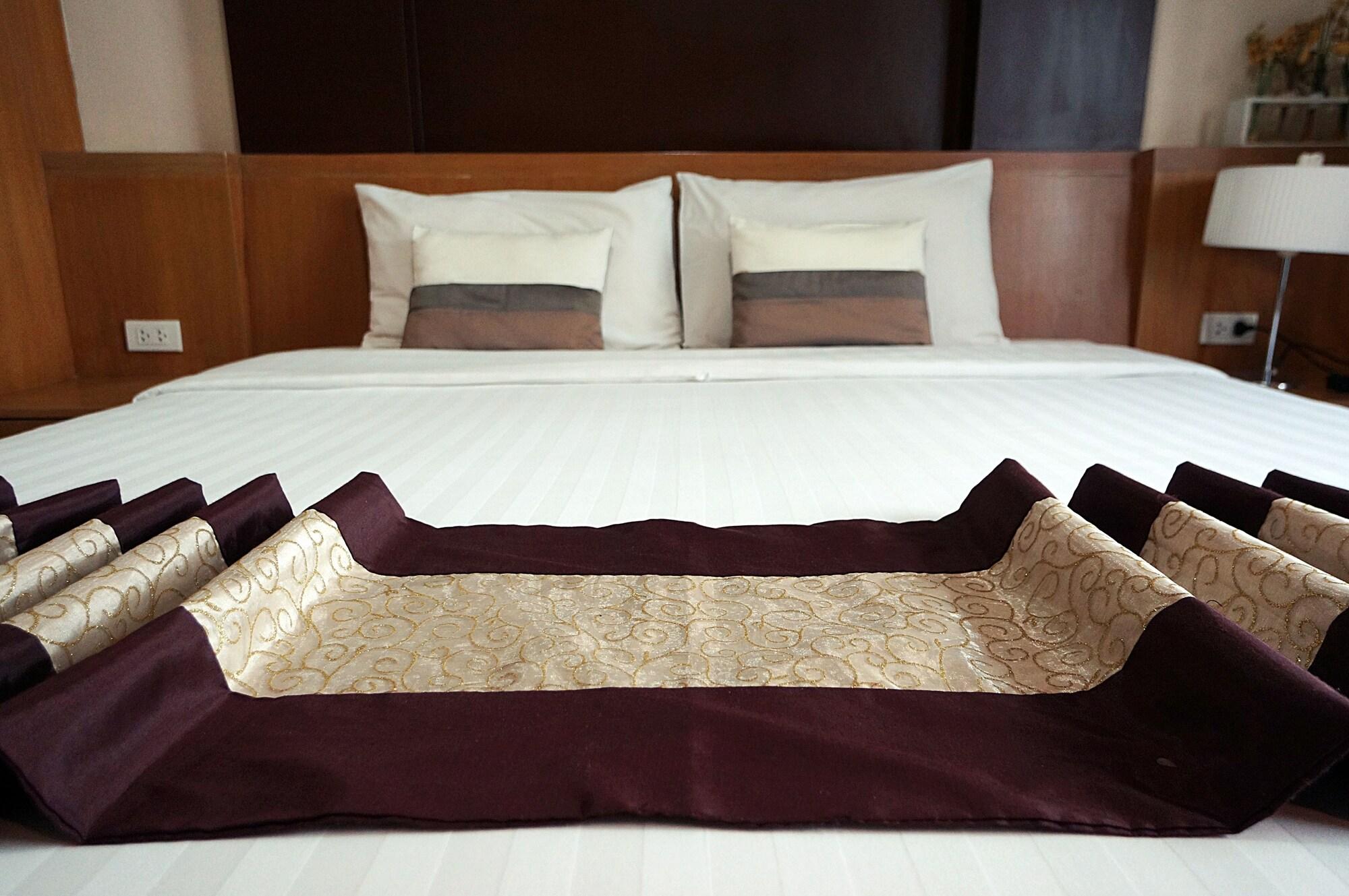Silom Convent Garden Guest house
