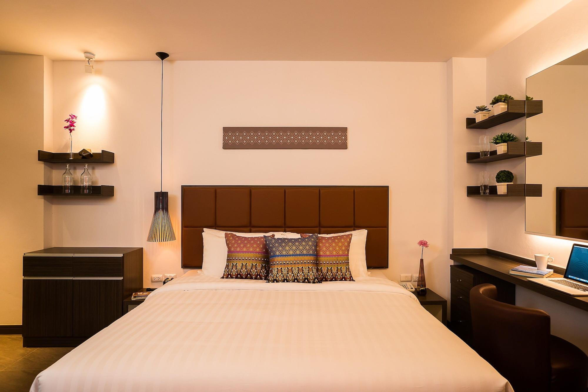 Aim House No Parking Hotel Bangkok