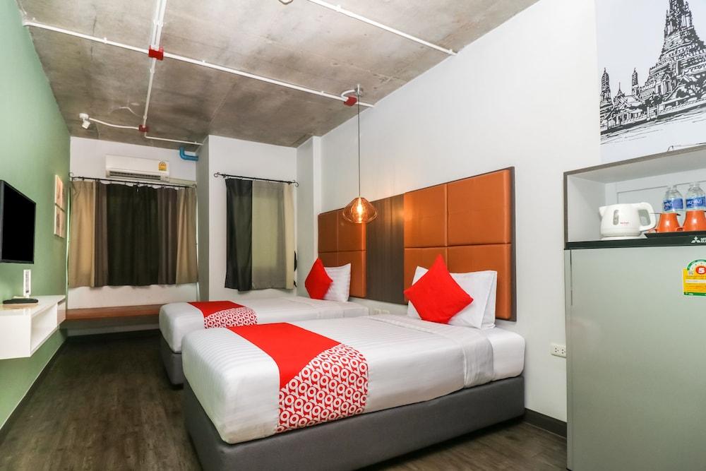 Aim House No Parking 3*