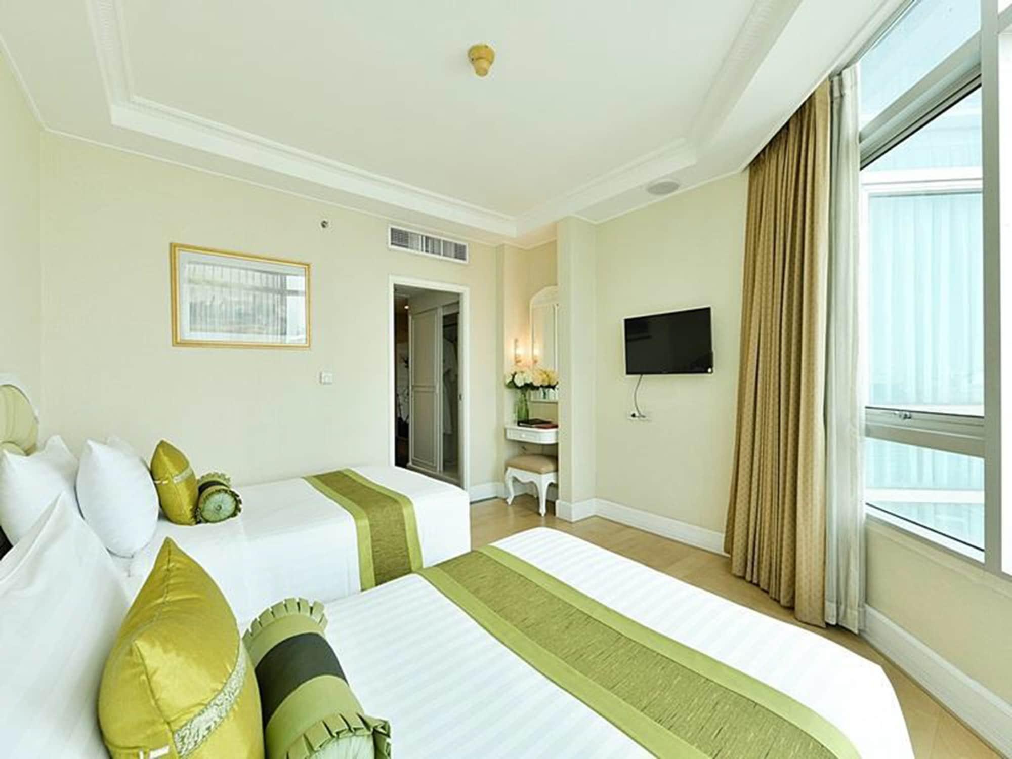 Hotel Executive Club At Windsor 5*