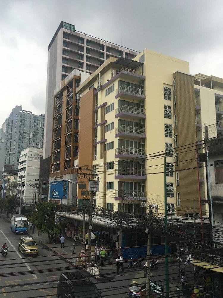 Diamond Hotel