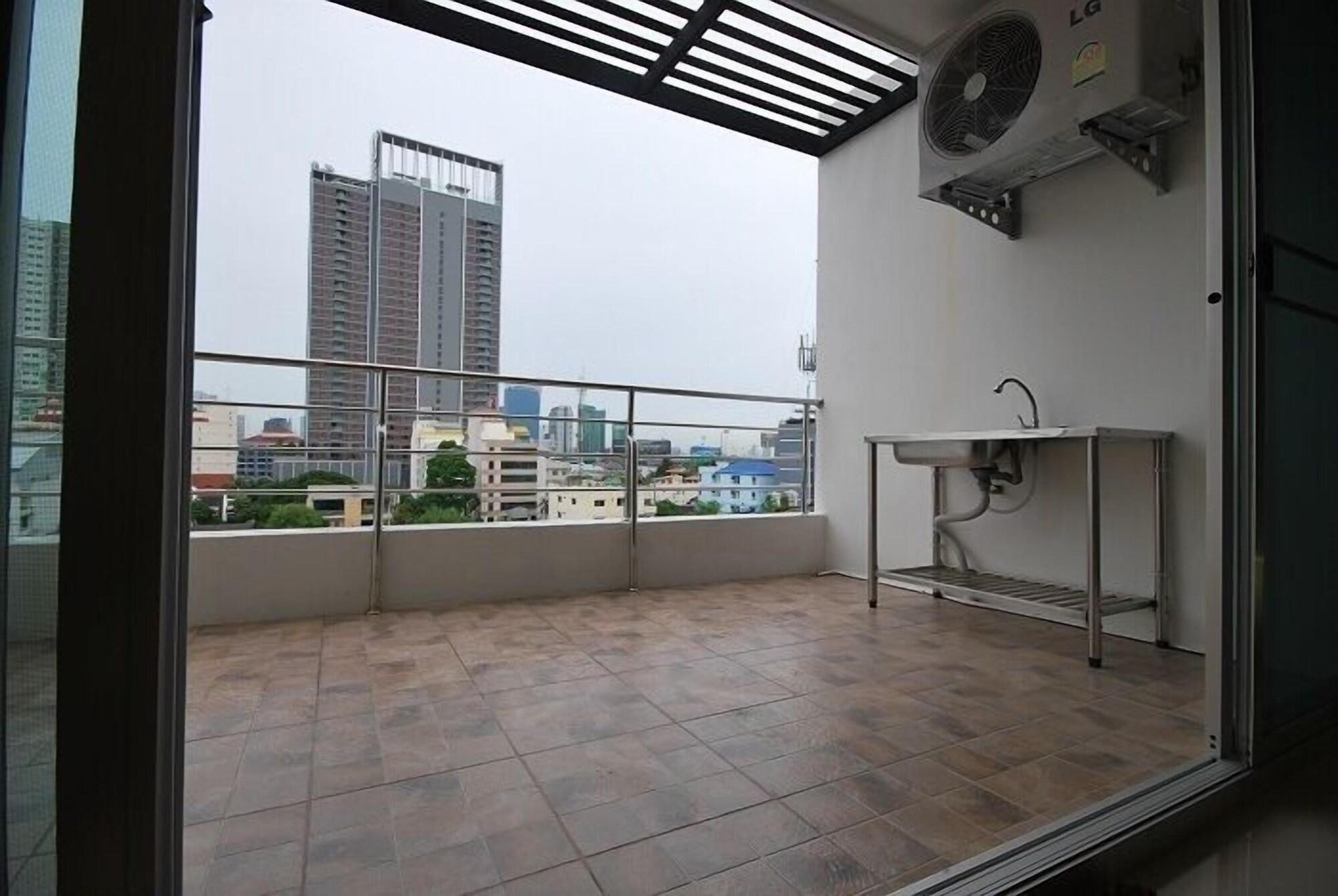 Aparthotel Baan Mina 2*