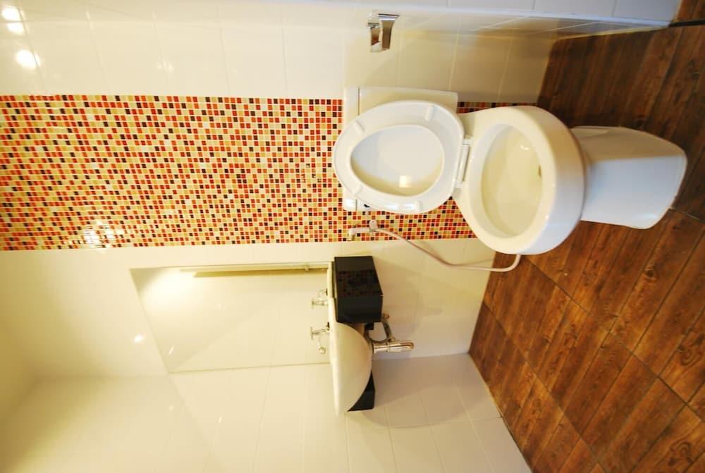 Baan Mina Aparthotel
