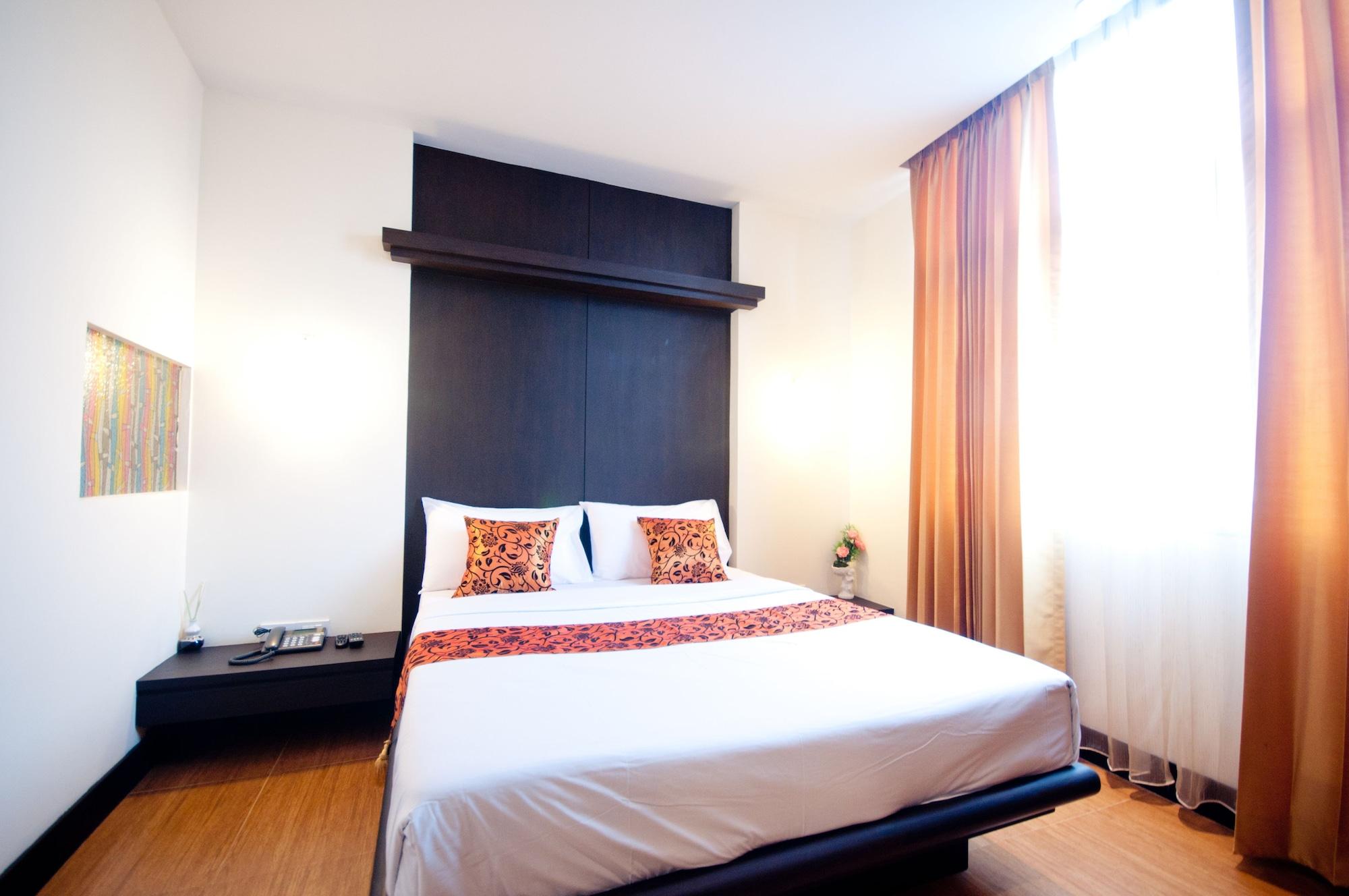 Hotel Siam Paradise Entertainment Complex