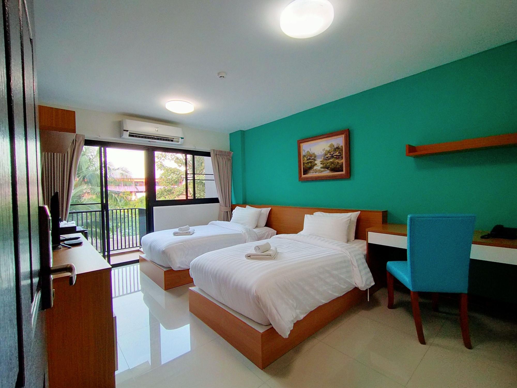 Siri Ratchada Hotel