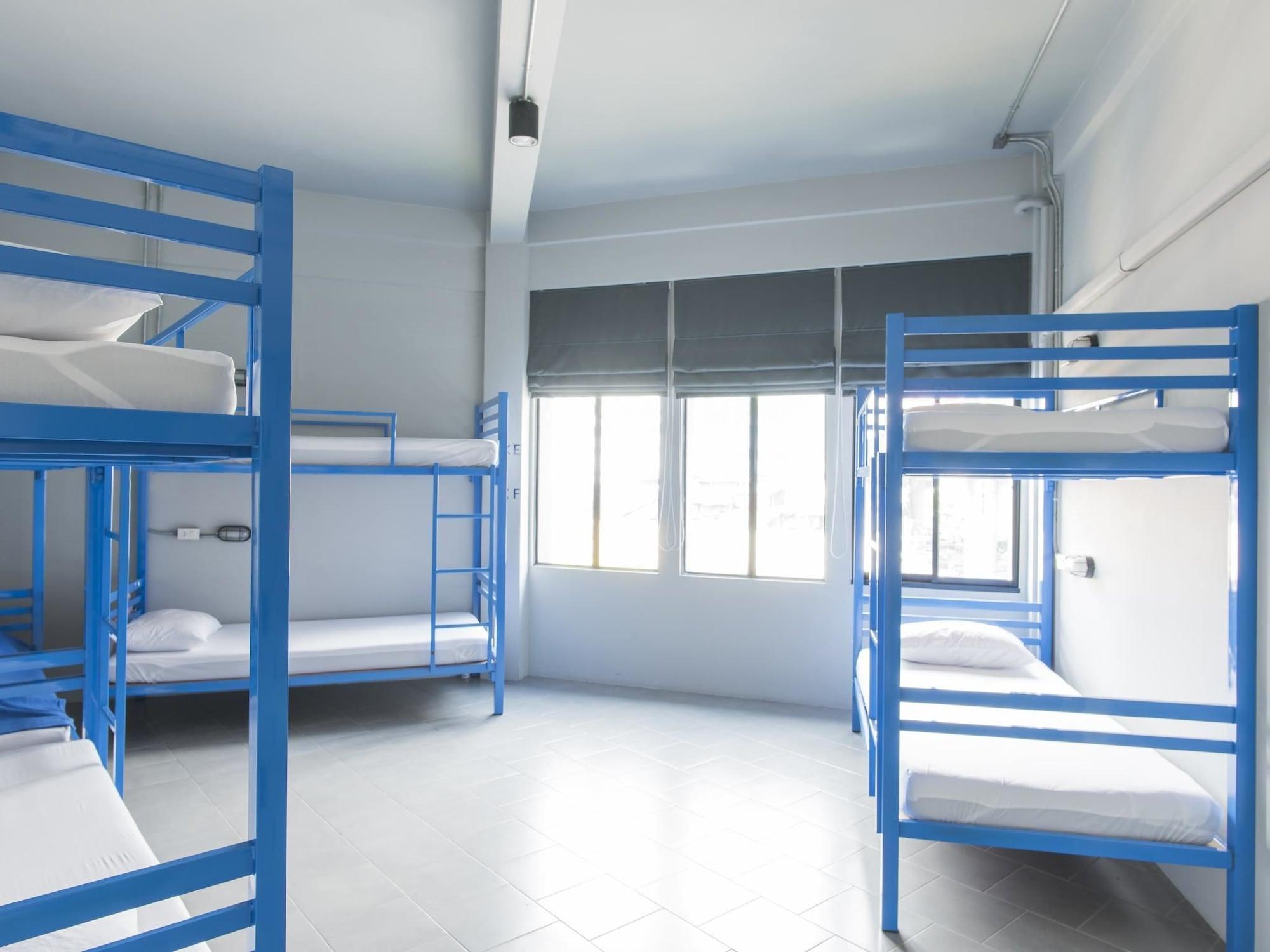 Loftel Station Hostel Bangkok