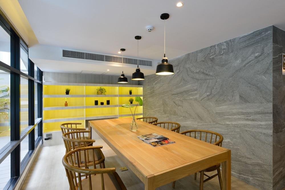 Aspira Tropical Thong Lor Hotel 4*