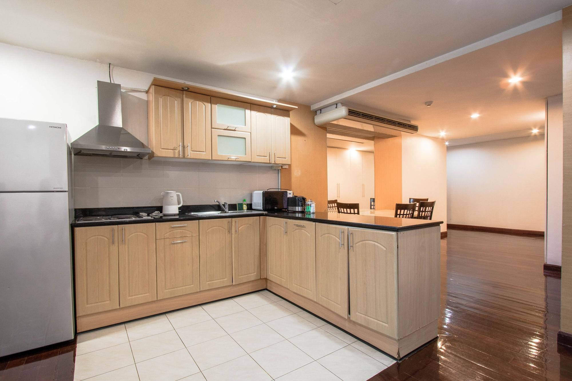 Teja Aparthotel 3*