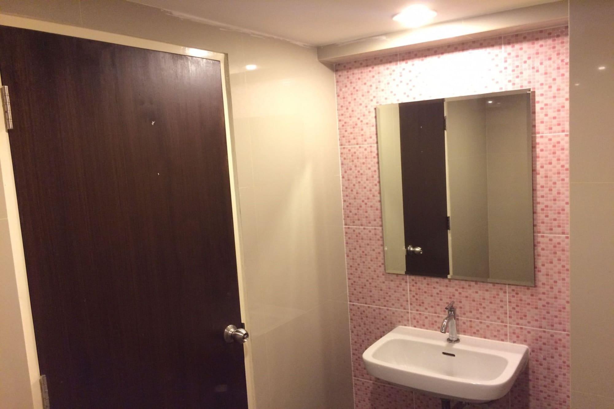 Hotel @love Place 3*
