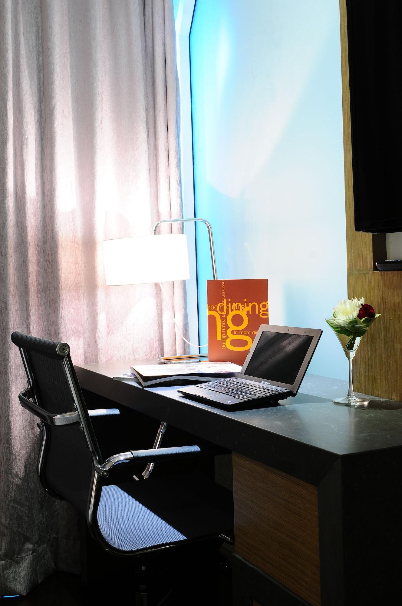 Citrus Sukhumvit 13 Nana By Compass Hospitality - Newly Renovated Hotel 4*