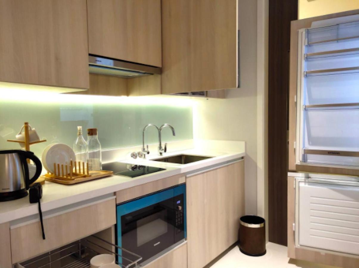 Sukhumvit 11#luxury#pool#gym#bts Nana&mrt Sukhumvit#1br#max2ppl Apartment