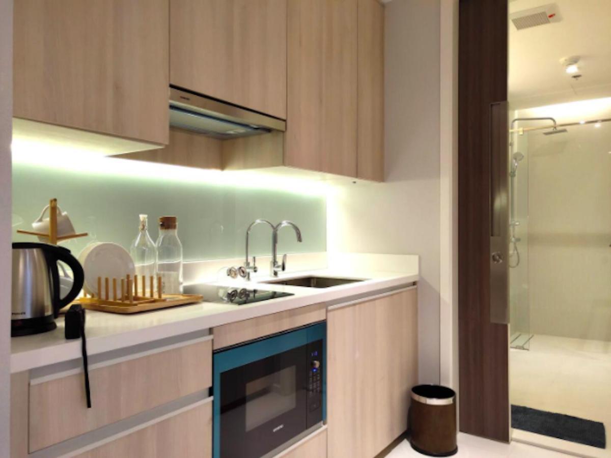 Sukhumvit 11#luxury#pool#gym#bts Nana&mrt Sukhumvit#1br#max2ppl * Bangkok