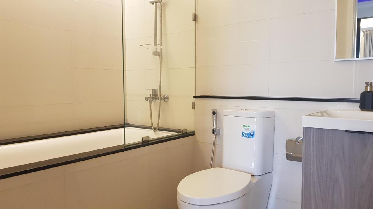 Downtown Near Asok Bts Mrt Terminal 21 Rooftop Pool & Gym Apartment Bangkok