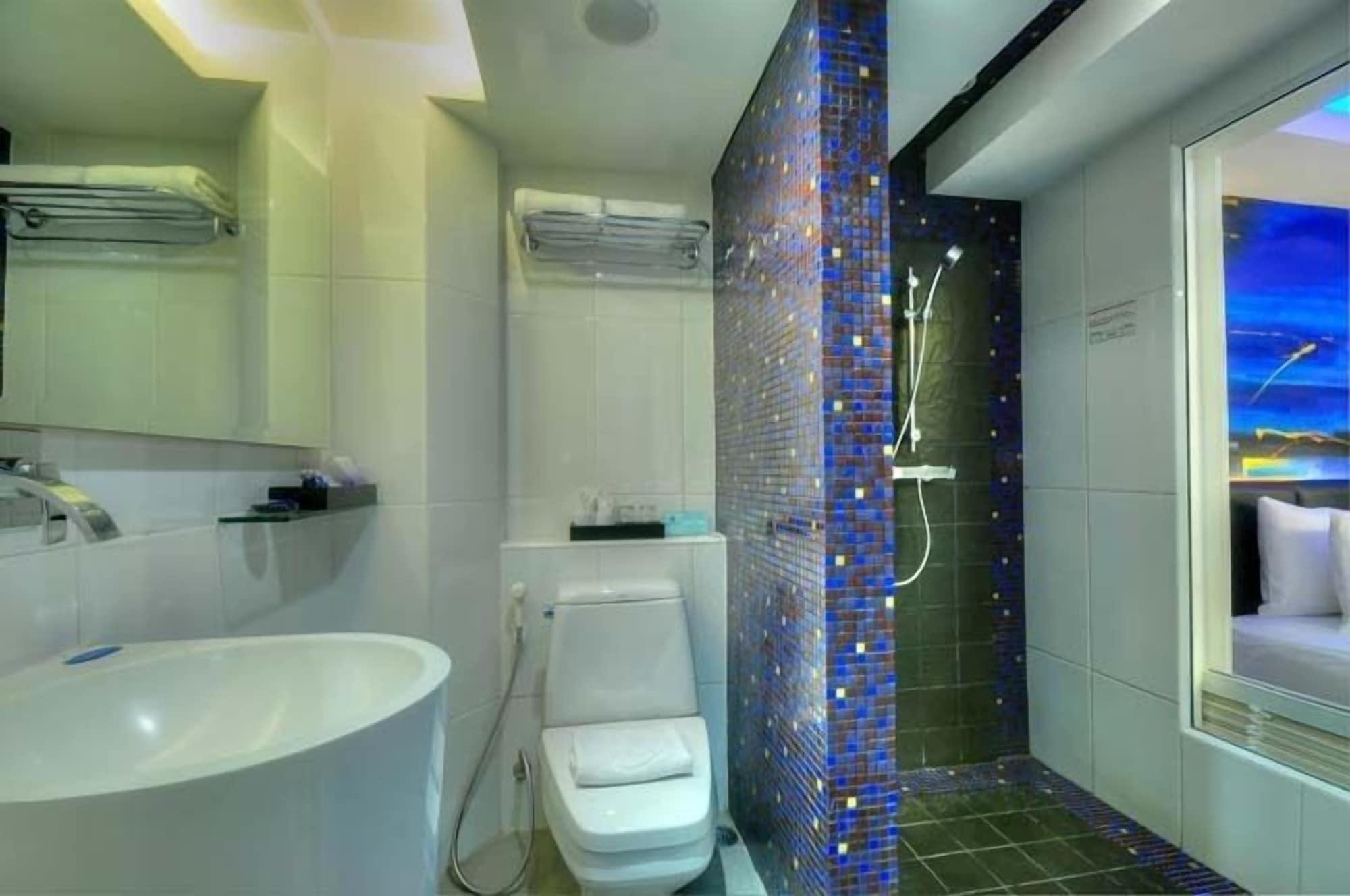 Hotel Aspira Skyy Sukhumvit 1 4*