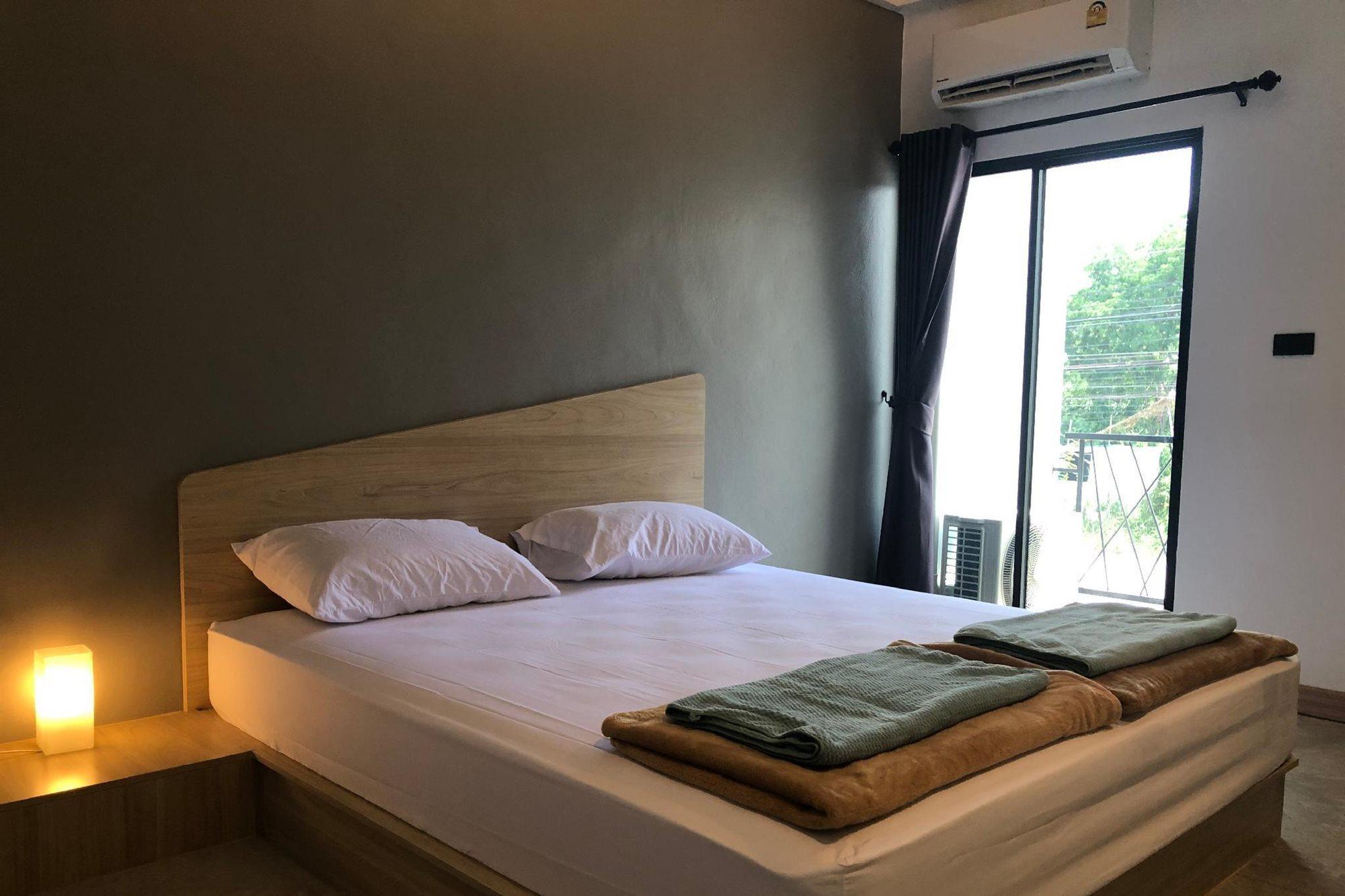 Newman Donmuaeng Hotel 3*