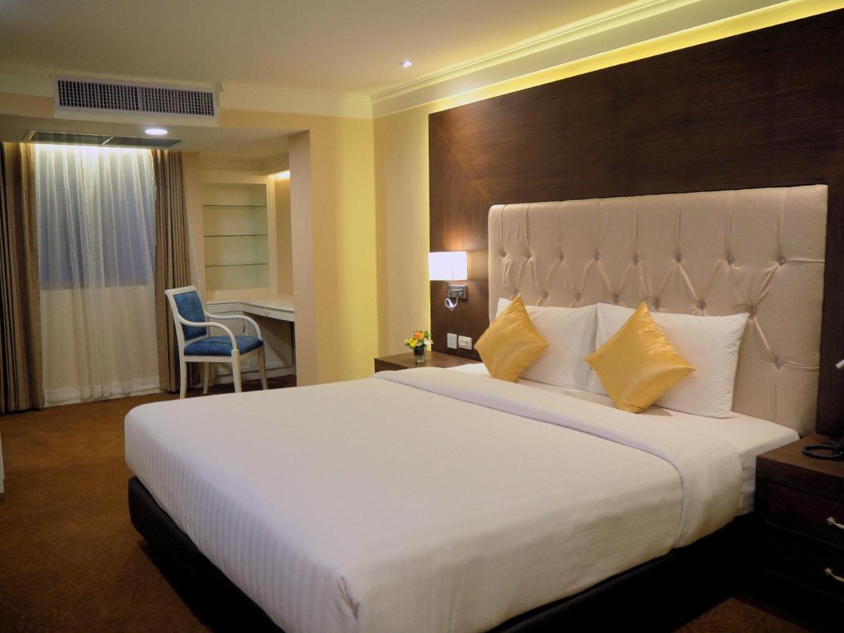 Hotel Kingston 4*