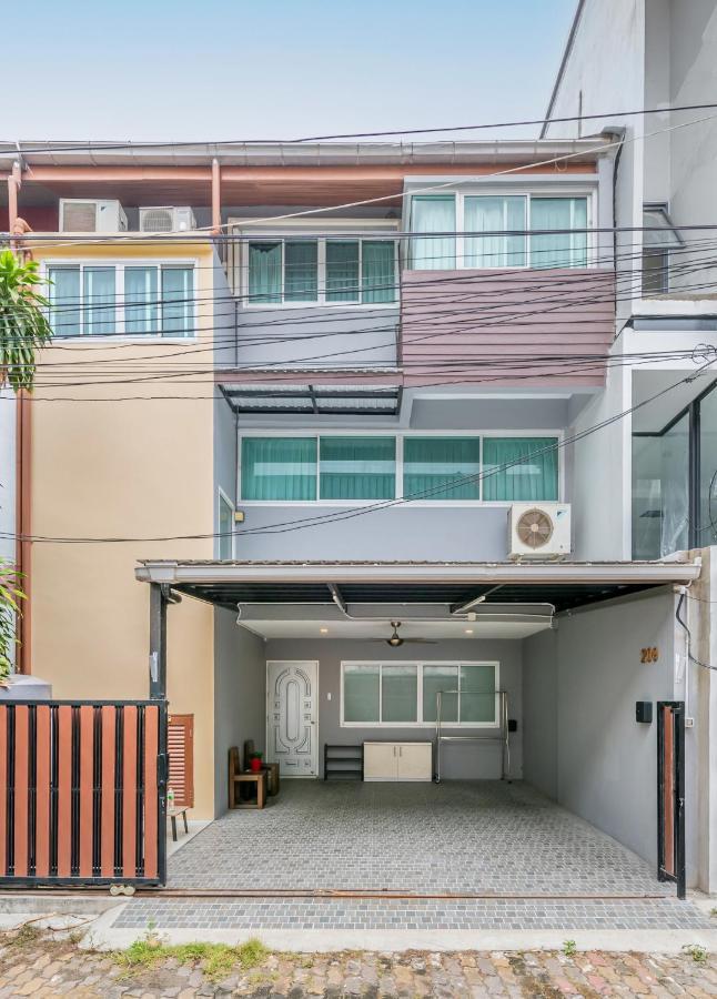 At Four-6 Bed, Center, Nana Bts, Mbk, World, Siam Villa