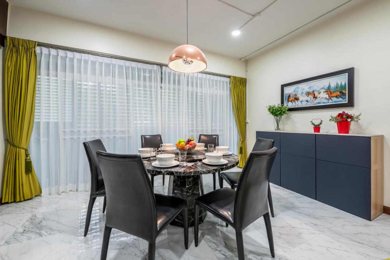 At Four-6 Bed, Center, Nana Bts, Mbk, World, Siam Villa *