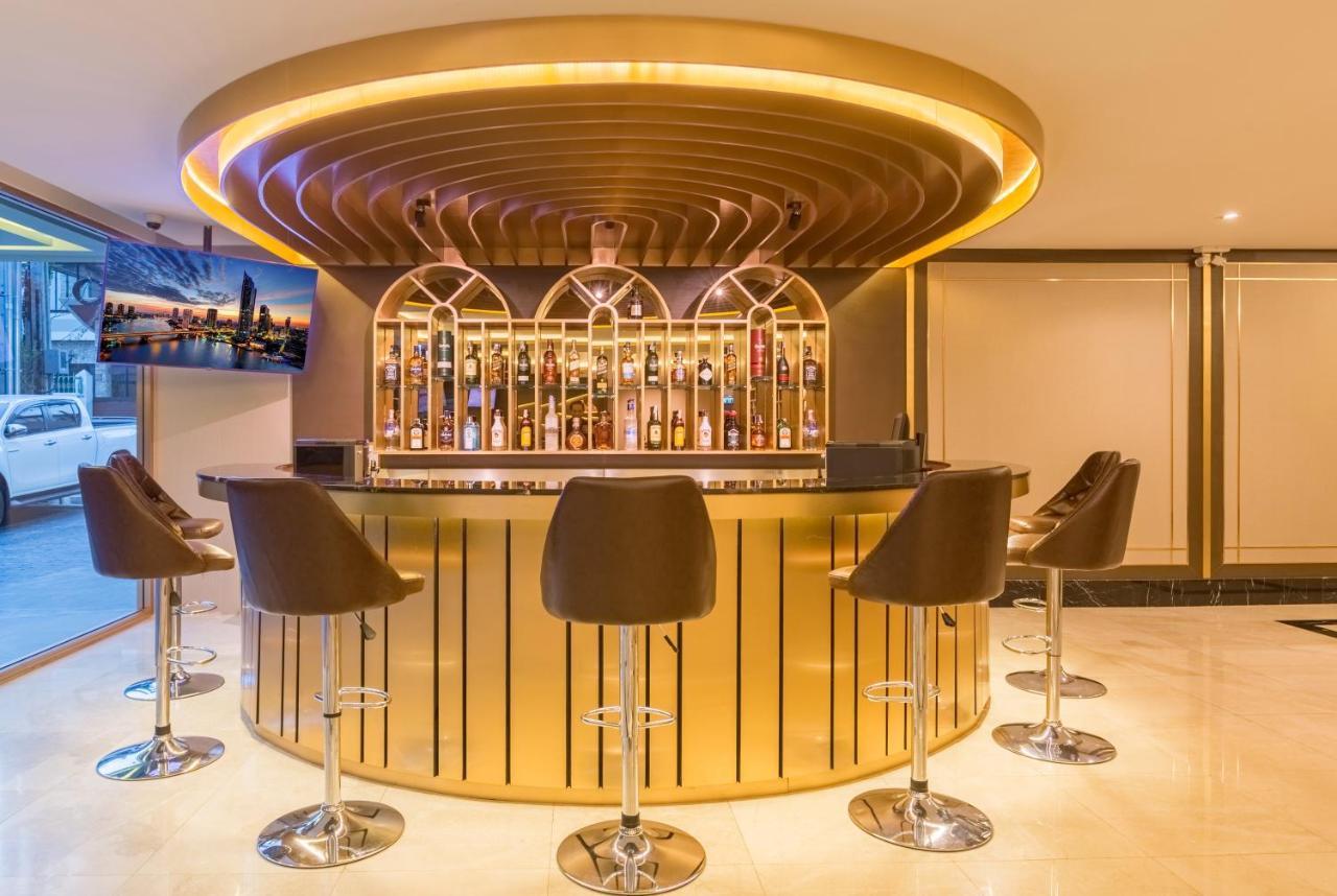 Glow Sukhumvit 5 Hotel