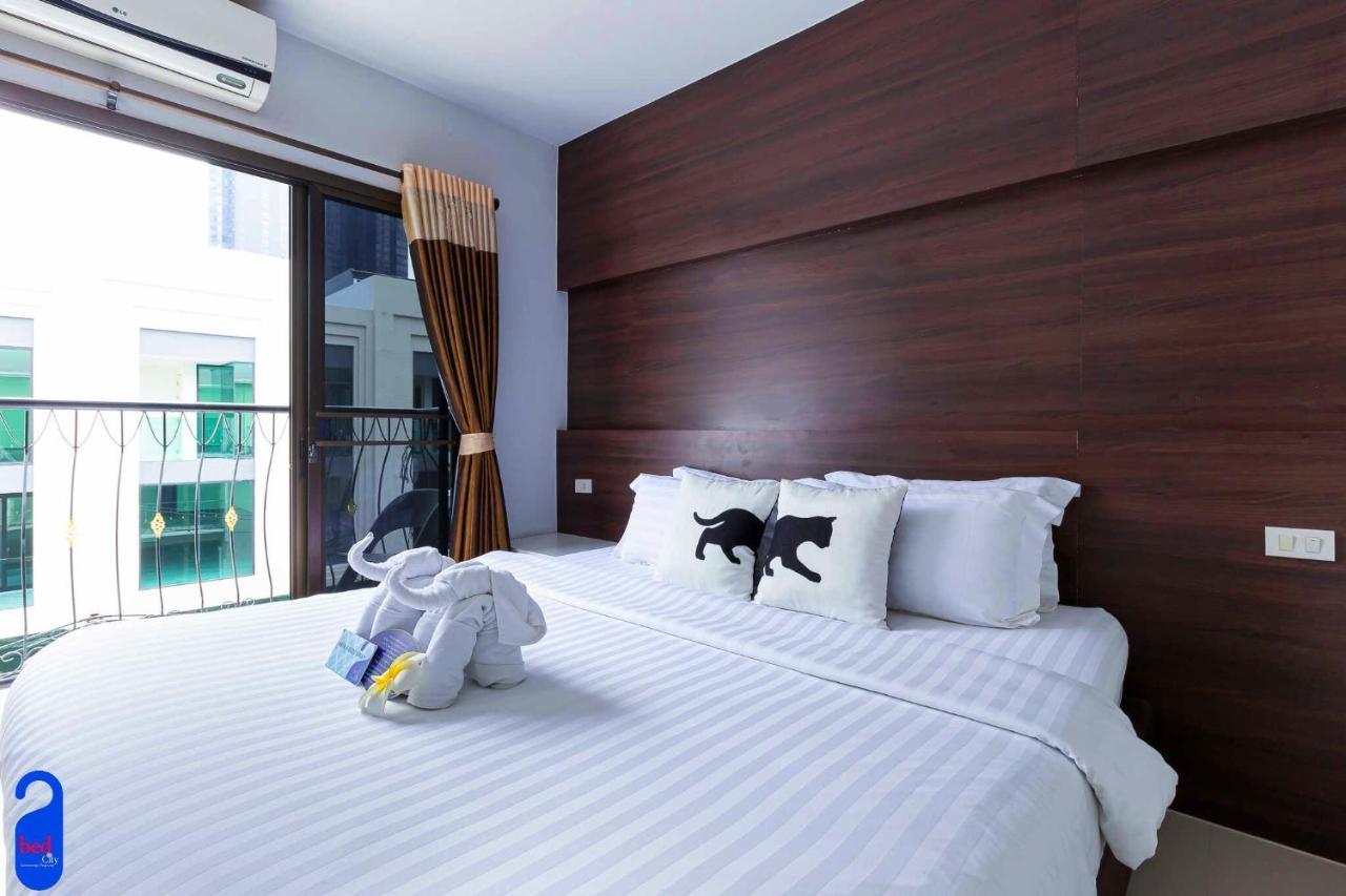 Hotel Bed By