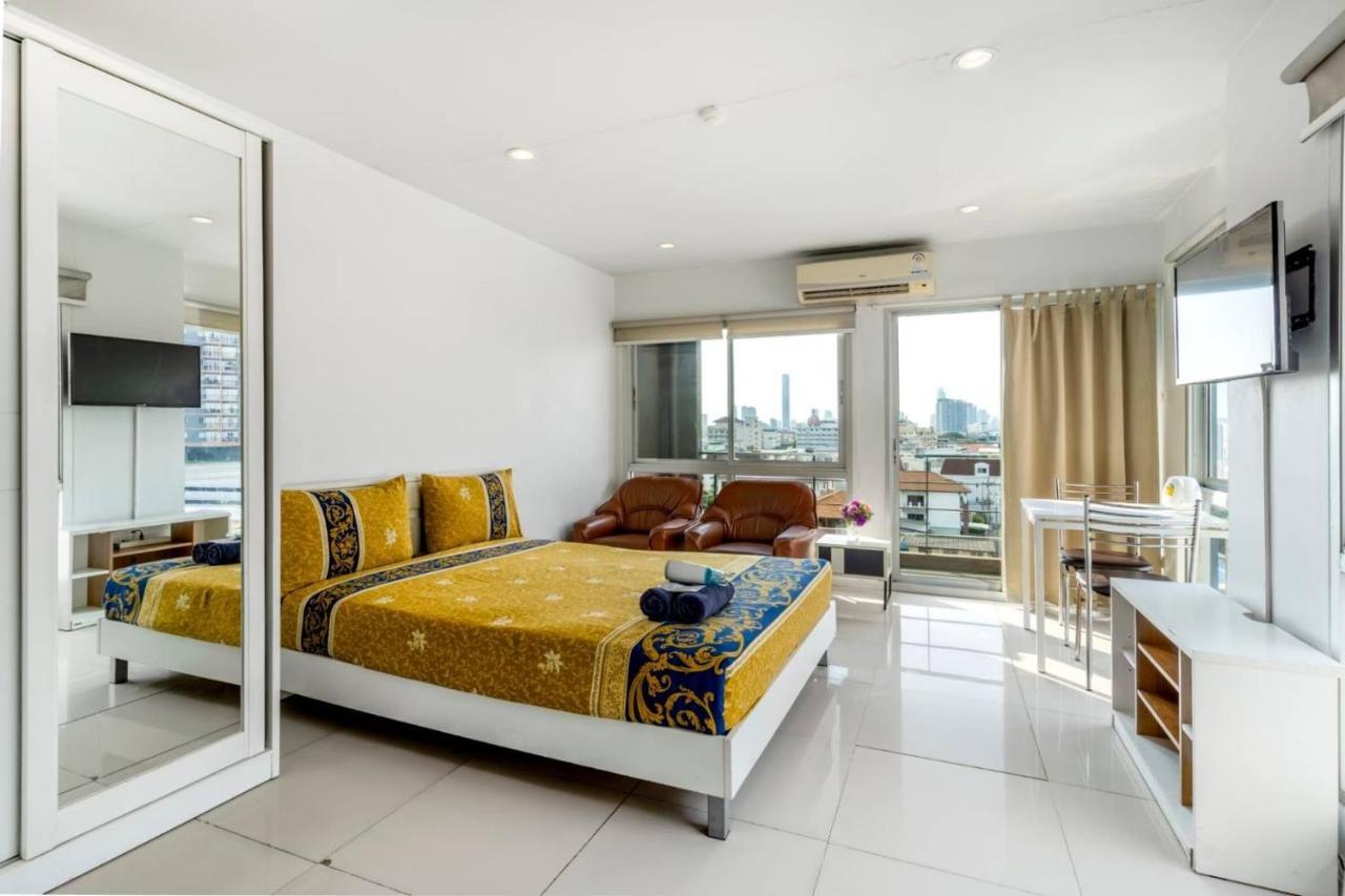 Inn Right Place Sathorn Bangkok