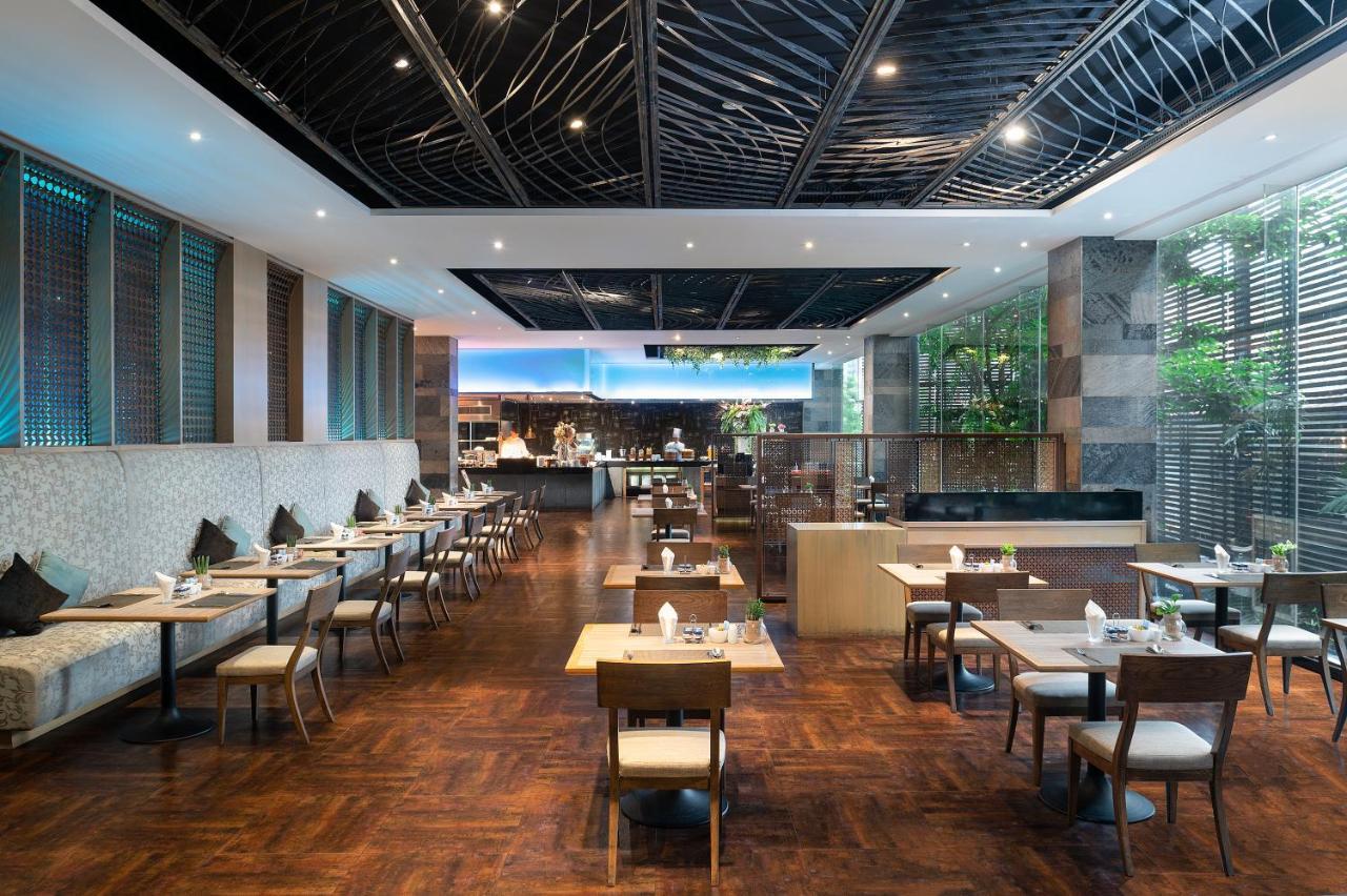 Swissotel Ratchada 5*