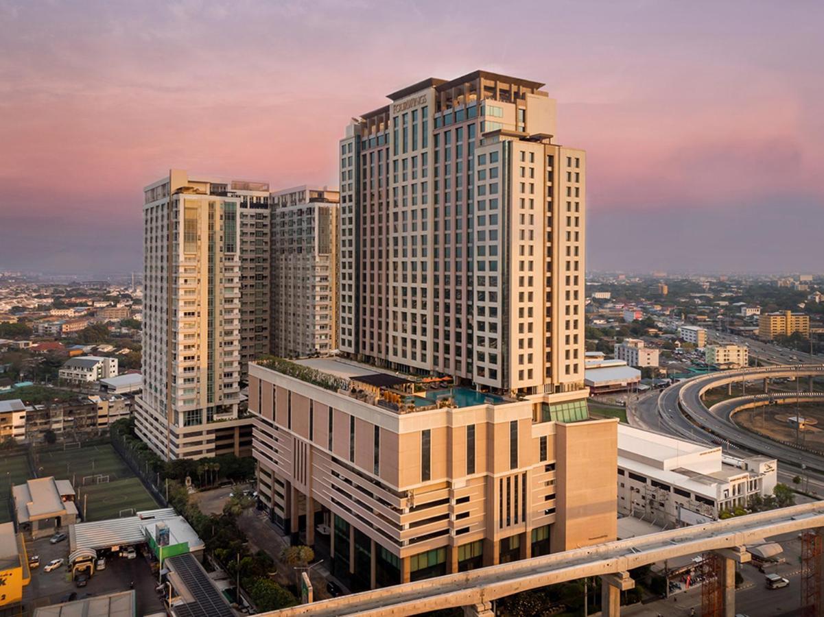 The Grand Fourwings Convention Hotel