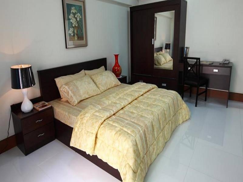 Inn Rattanasook Bangkok