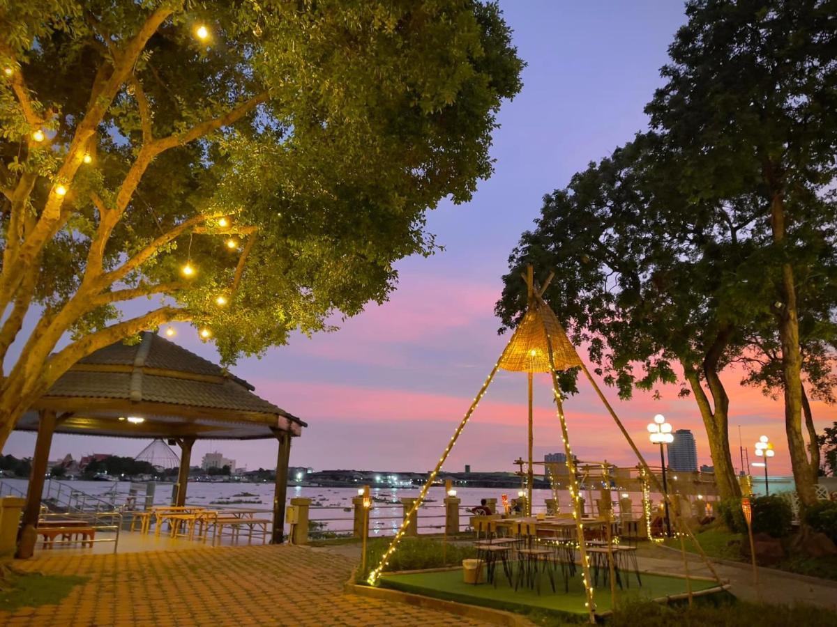 Montien Riverside 5*