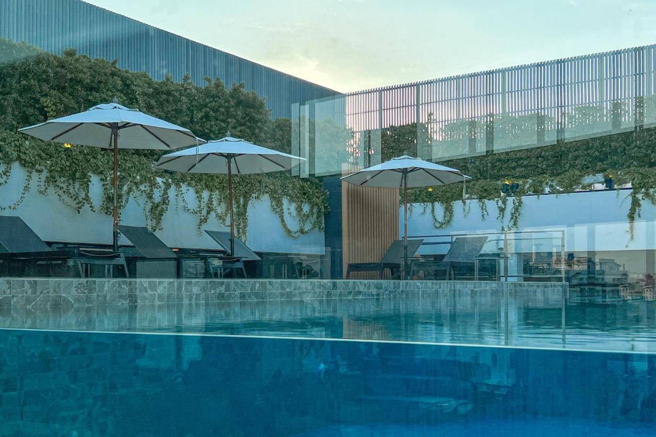 Amanta & Sathorn