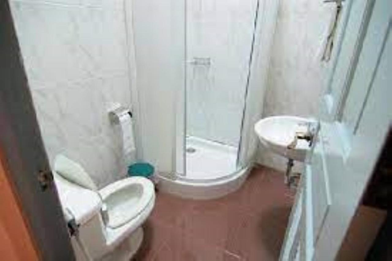 Hotel 13 Coins Airport Ngam Wong Wan - Domestic