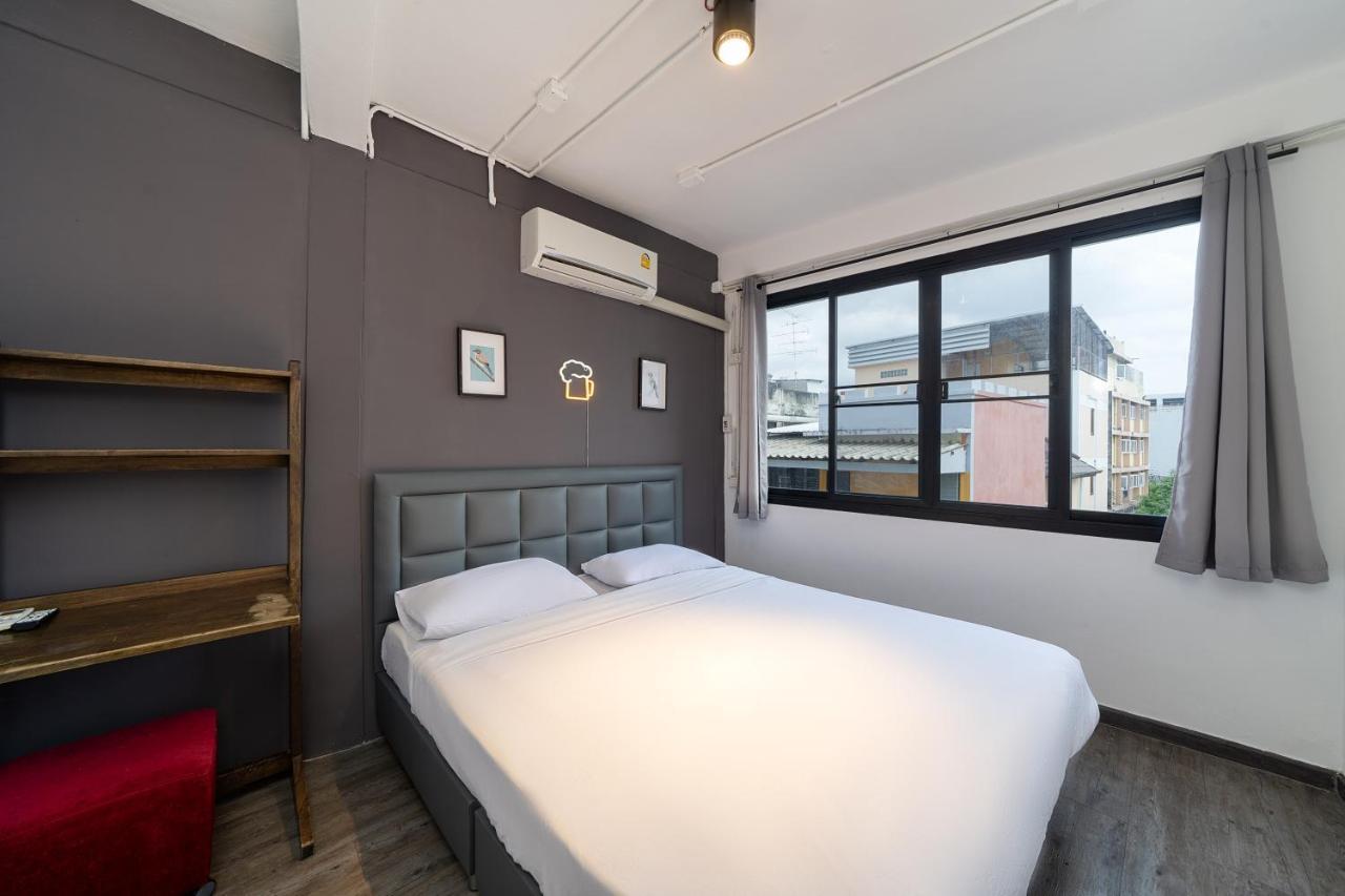 Oh - Khaosan Hostel