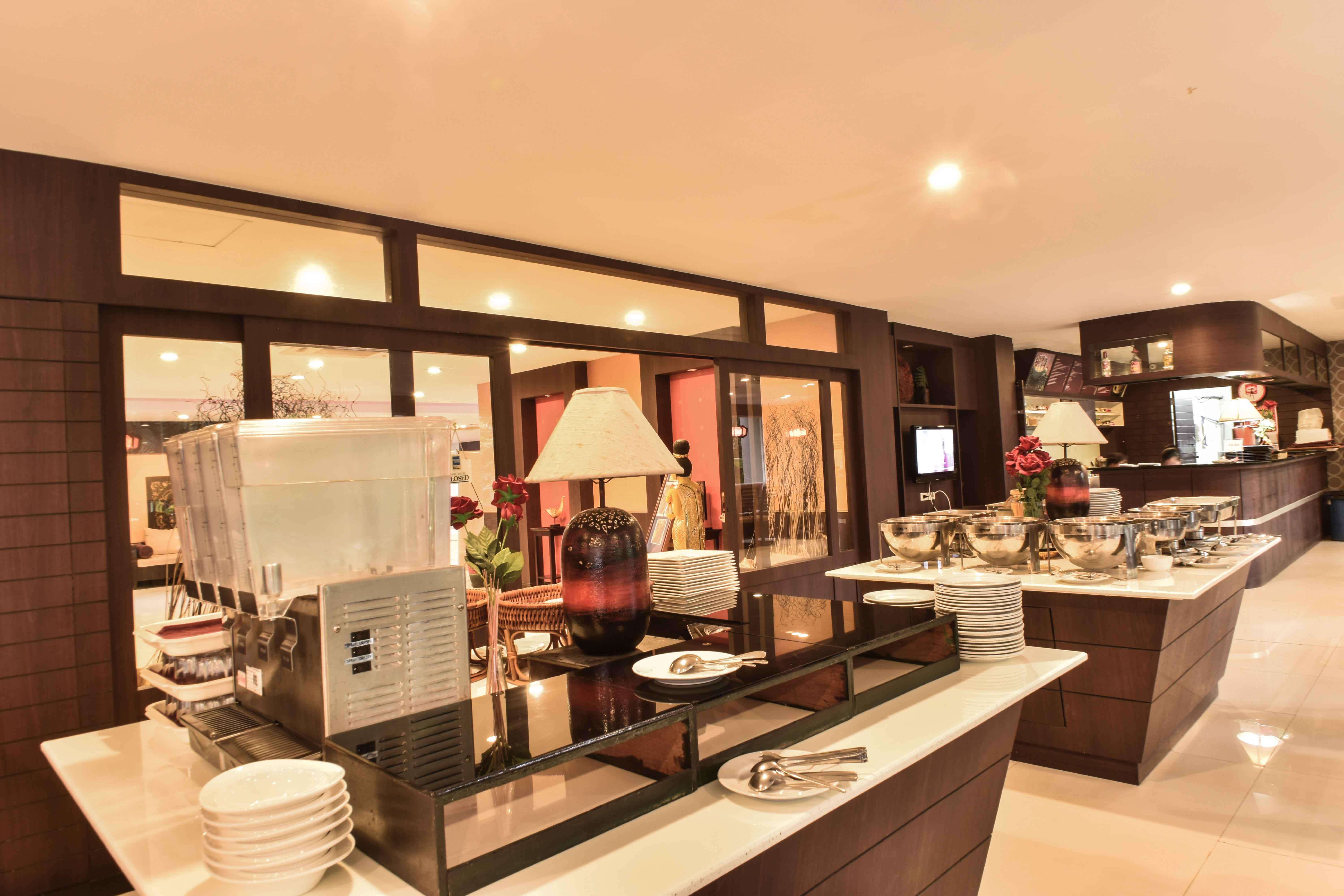 Boss Nana Hotel