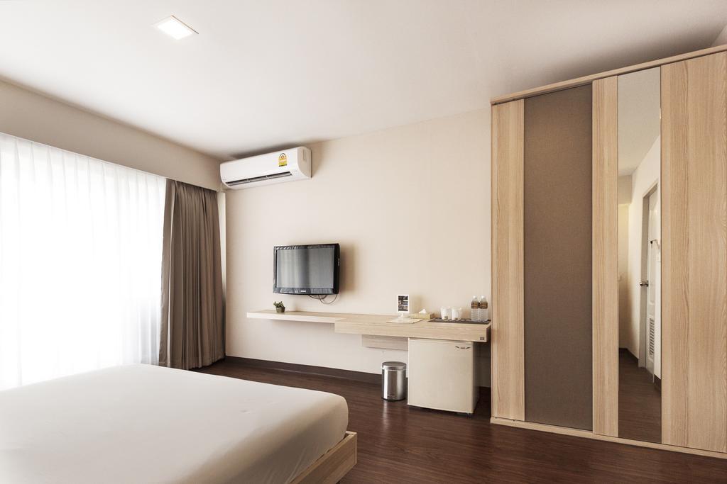 Samran Place