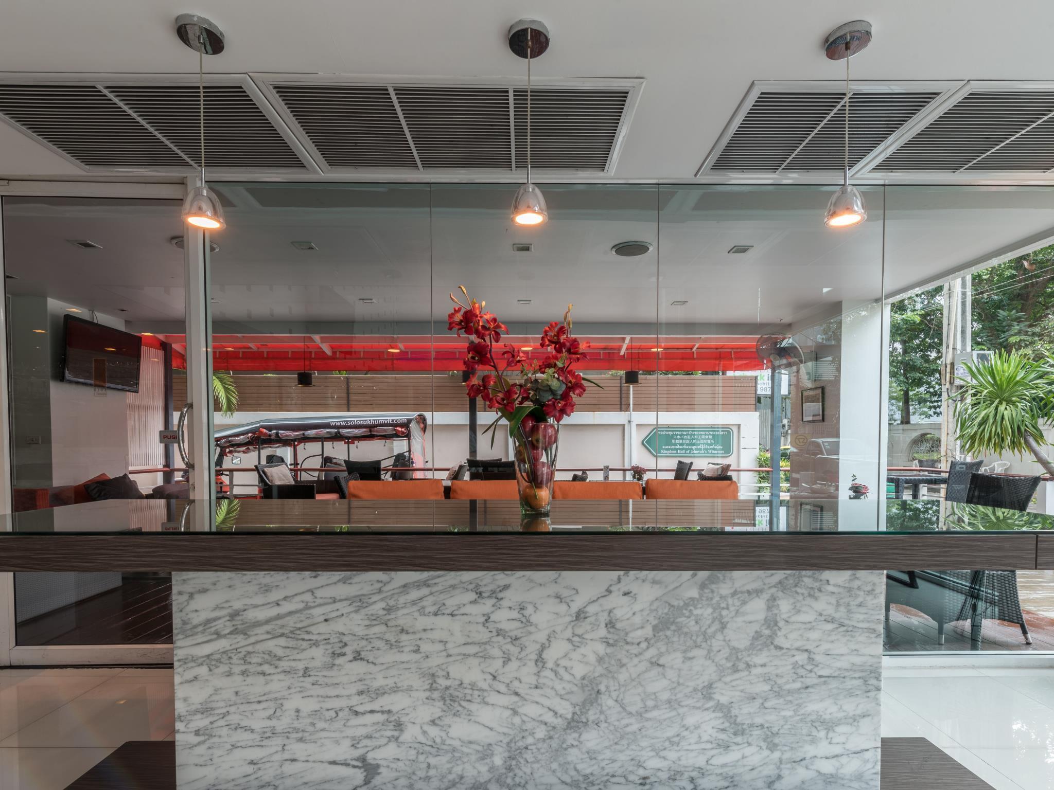 Solo, Sukhumvit 2, - Sha Extra Hotel