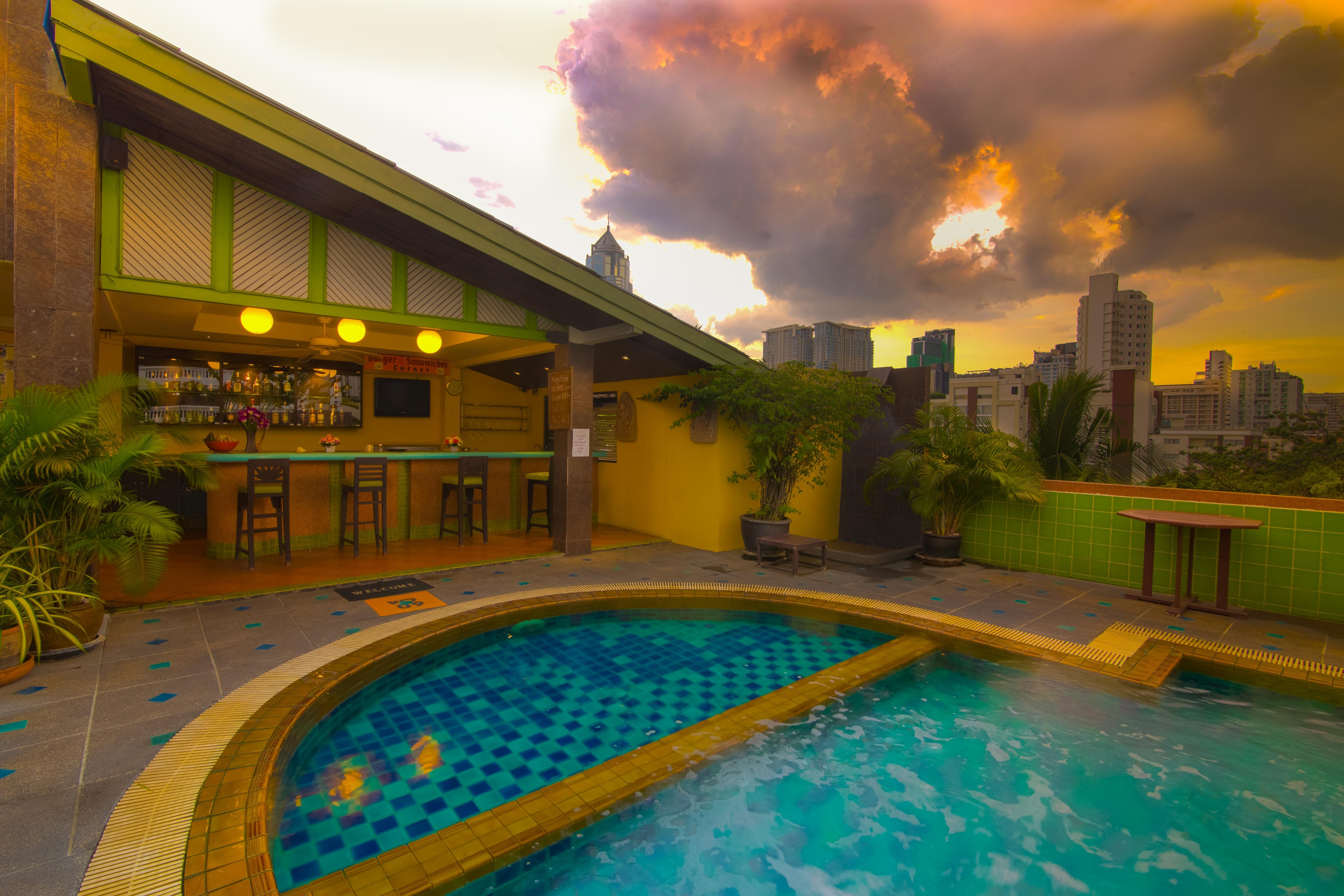 Woraburi Sukhumvit Hotel 3*