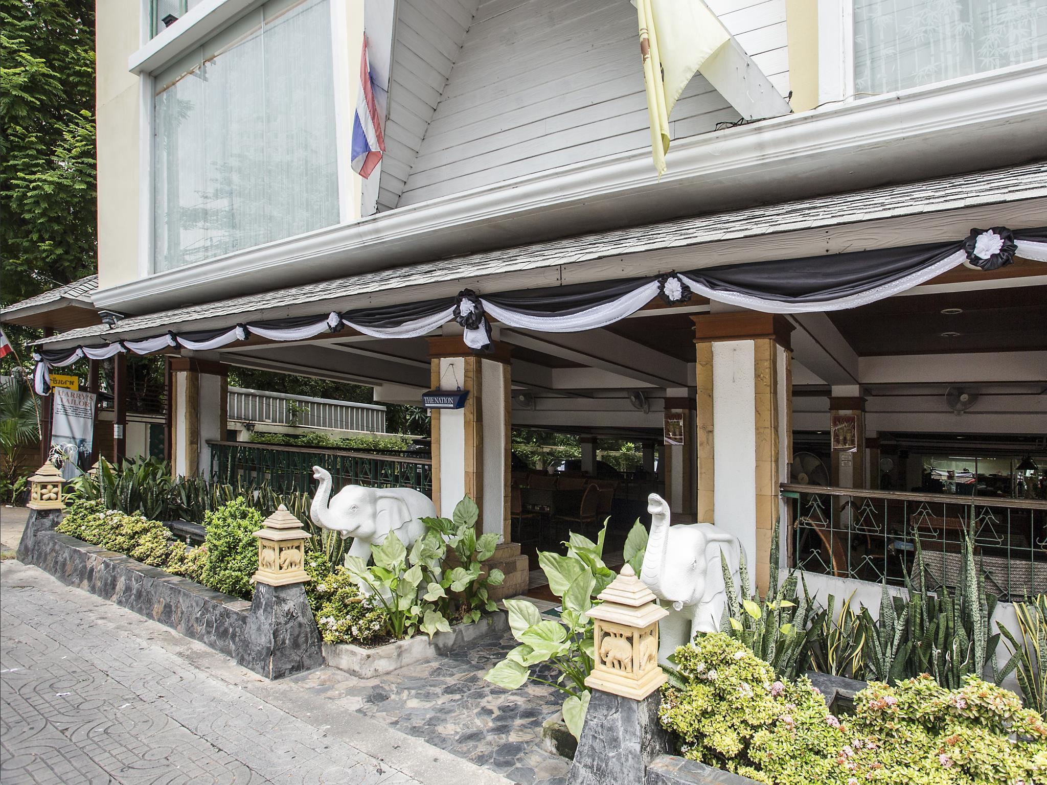 Royal Ivory Sukhumvit Nana 3*