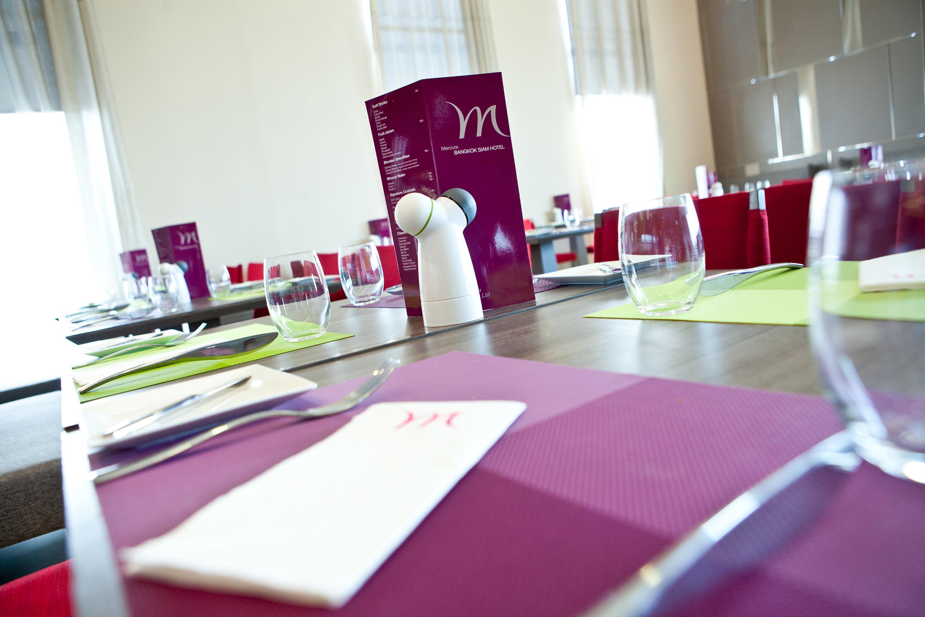 Mercure Siam Hotel 4*